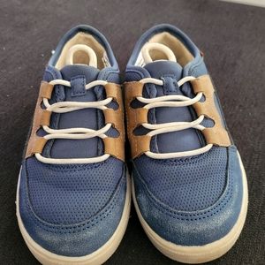 OshKosh boat shoes